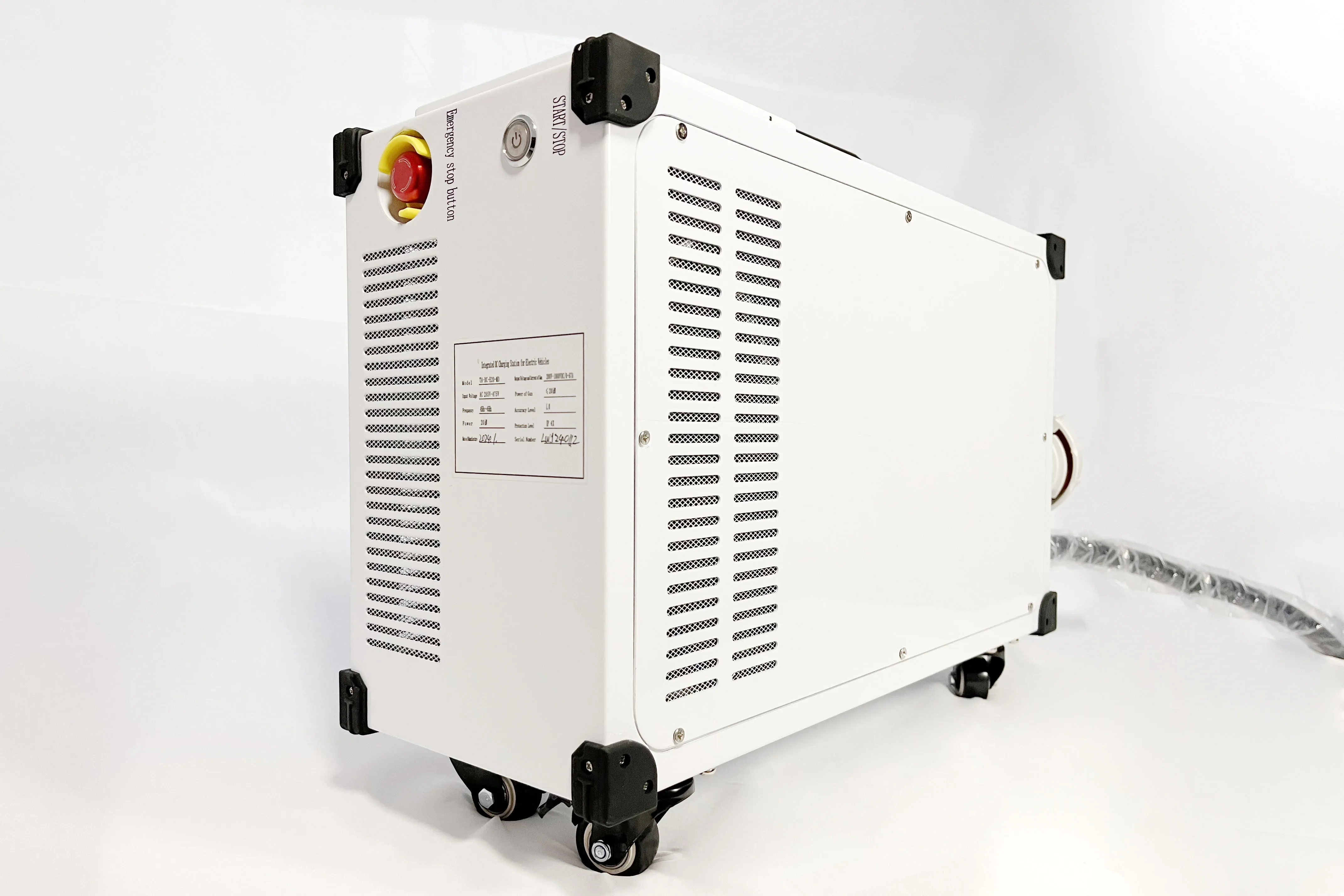ポータブルDC EV急速充電ステーション 移動式CCS2タイ - Portable Dc Fast Charger 20Kw Ccs2 のレビューと価格